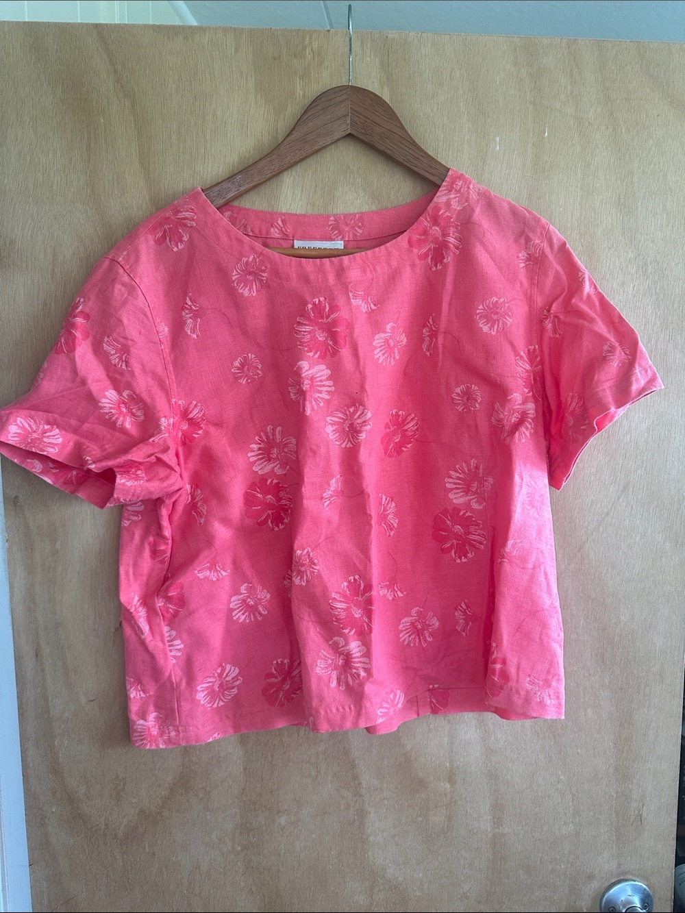 Women's Coral Floral Short-Sleeve Boxy Top 100 percent linen